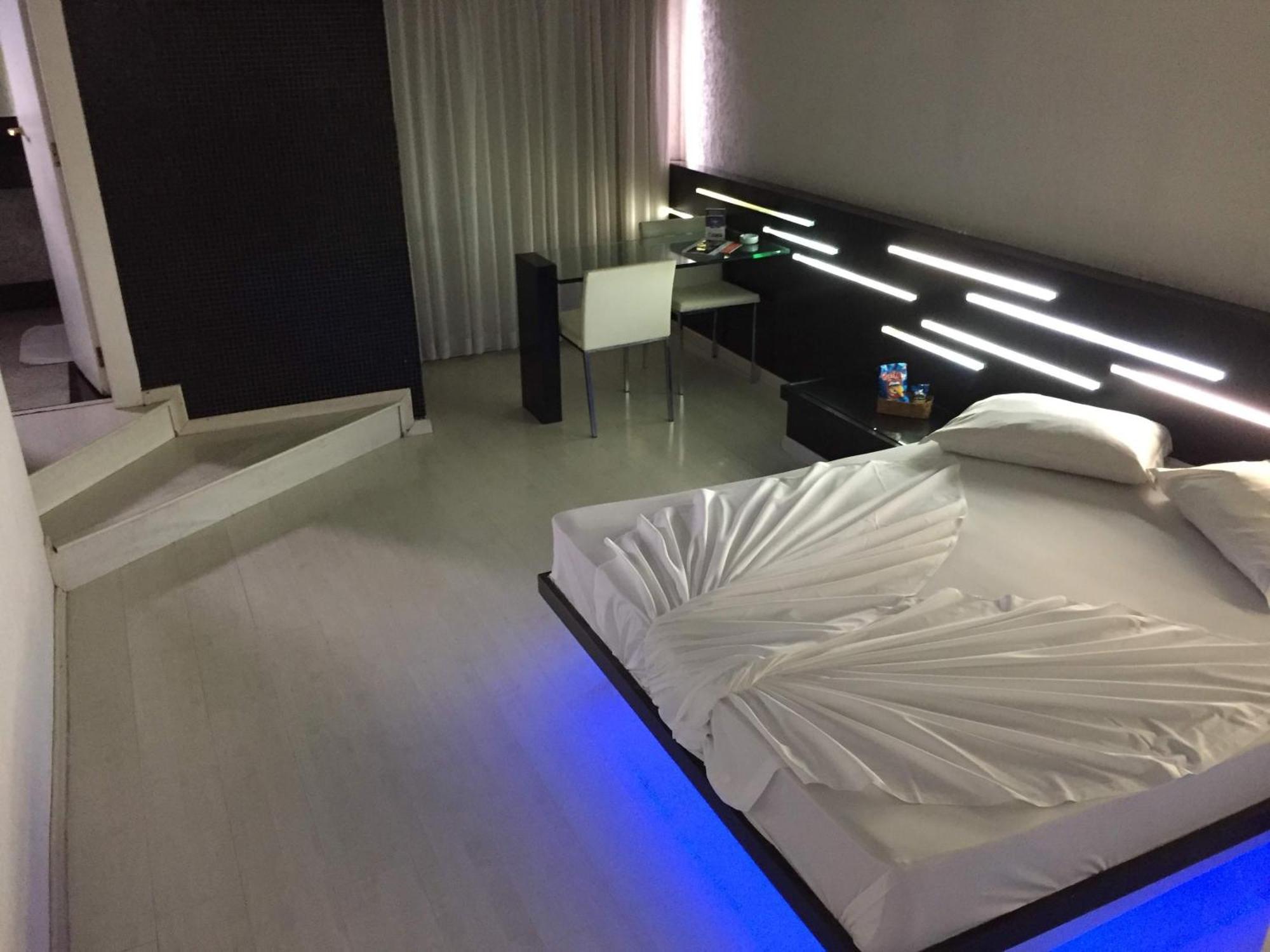 Motel Chalet (Adults Only) Belo Horizonte Esterno foto